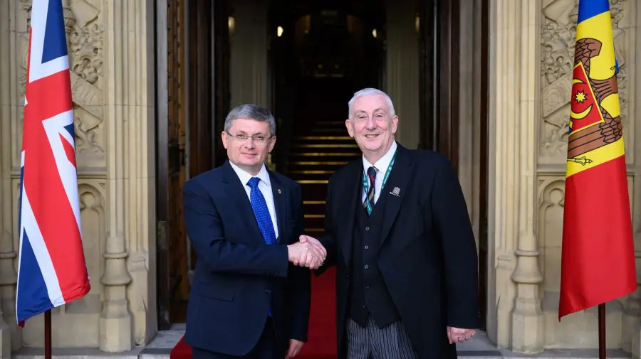 Cooperarea moldo-britanică – pusă în discuție la Londra de președintele Parlamentului Igor Grosu și omologul său englez