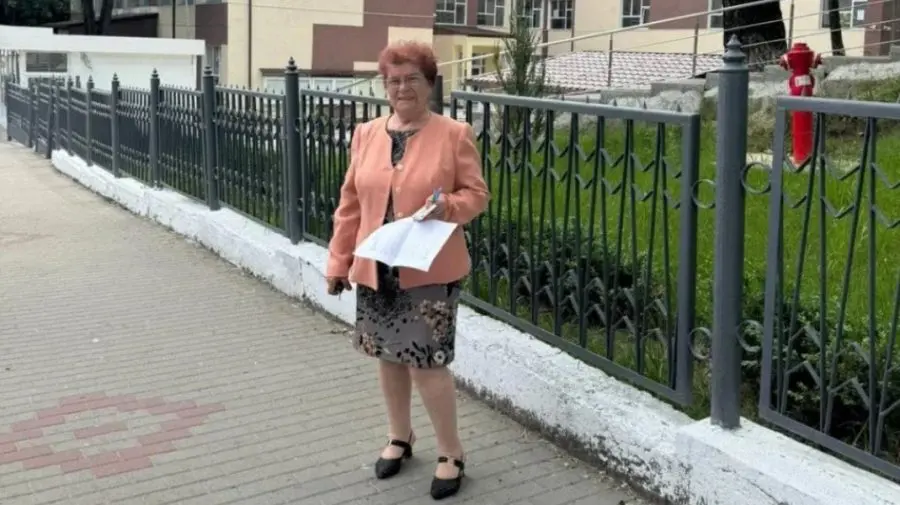 Toată presa română scrie despre femeia care a promovat Bacalaureatul la 75 de ani. Vrea să dea și la facultate!