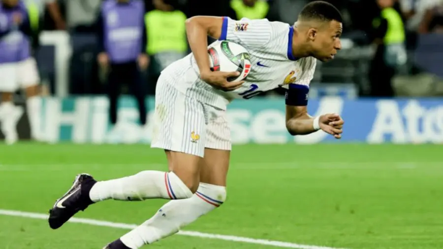Mbappé a fost internat de urgență în spital. Ce spune Real Madrid