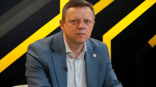 Pavel Postica: „Ce nu poți face în mediul obișnuit, nu trebuie să faci nici online”