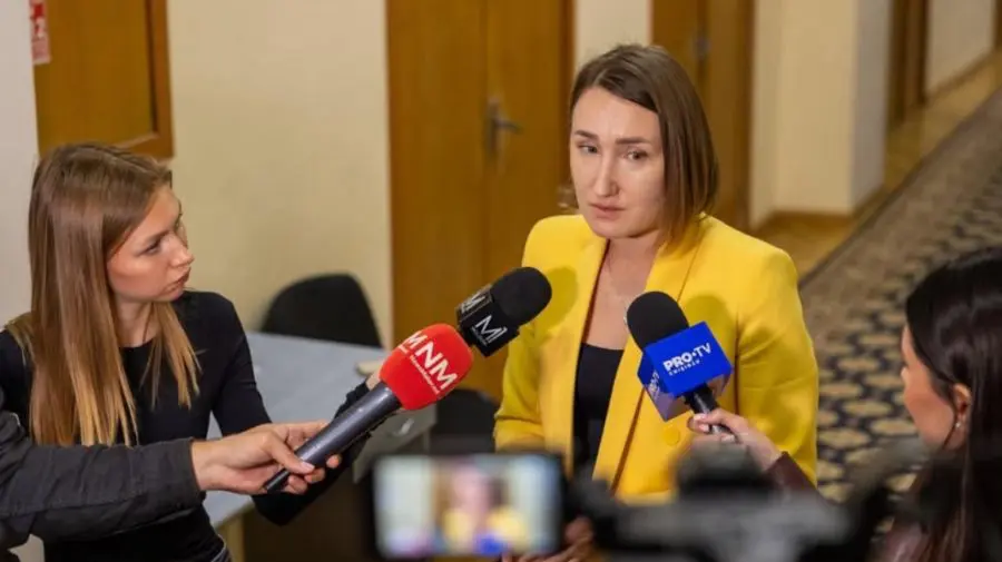 Un nou eșec în aprobarea bugetului municipal. PAS a părăsit ședința. Zinaida Popa: Îi mai dăm o șansă lui Ion Ceban