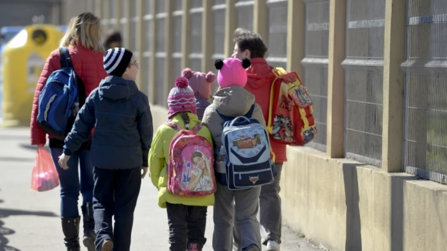 Dreptul la școală și îngrijire medicală, garantat pentru cei care își găsesc adăpost în Moldova