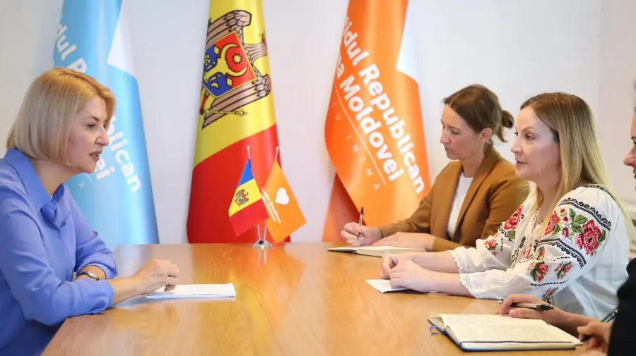 Irina Vlah a avut o întrevedere cu însărcinatul cu afaceri al SUA în țara noastră, Daniela DiPierro