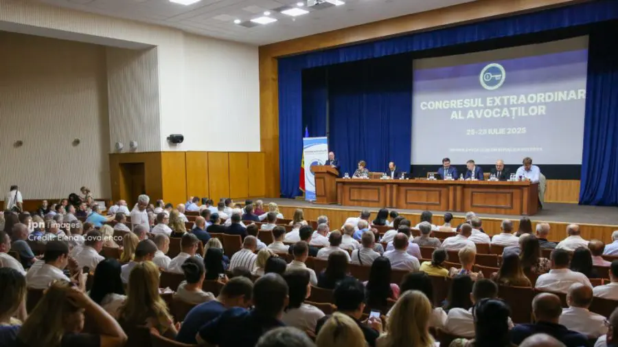 Mobilizare fără precedent la Congresul Avocaților: grevă generală