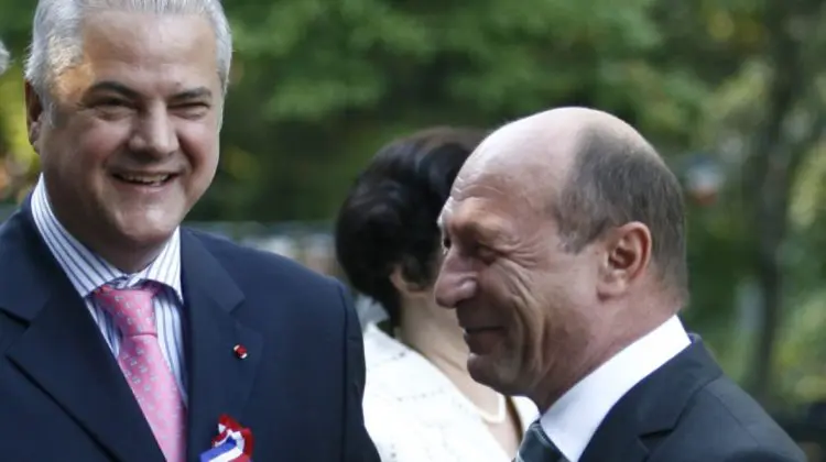 Adrian Năstase a comentat eliberarea Elenei Udrea: Traian Băsescu era beneficiarul real al banilor