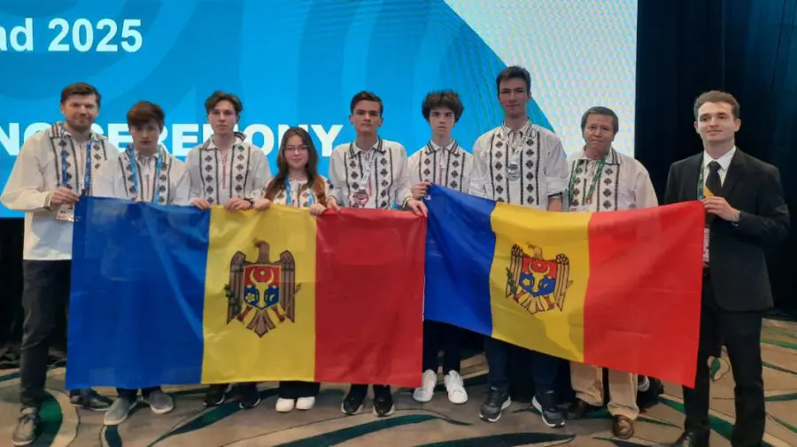 Trei distincții pentru Moldova la Olimpiada Internațională de Matematică: argint, bronz și o mențiune de onoare