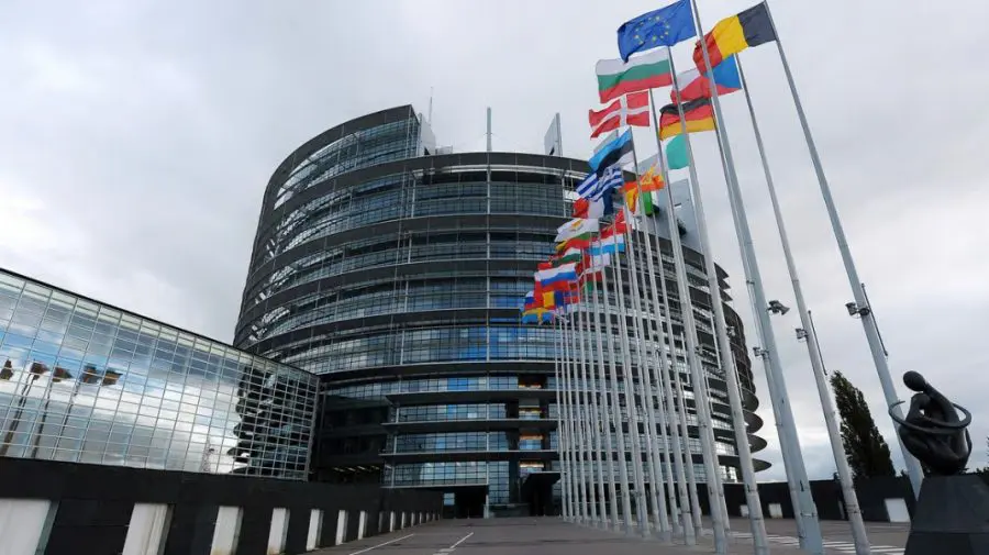 Parlamentul European a rămas fără aer condiționat. Sistemul s-a defectat din cauza caniculei