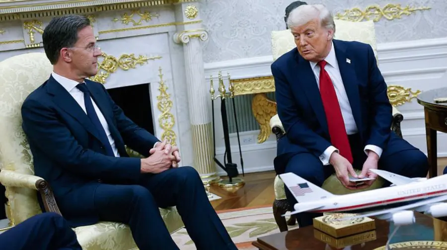 Trump anunță că dă Ucrainei „cele mai bune arme”. Îl amenință pe Putin cu tarife de 100% dacă nu acceptă un armistițiu