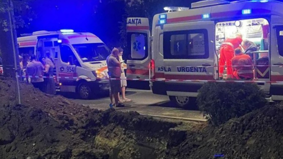 Șapte persoane au ajuns la spital în urma unui accident rutier. Poliția: Un șofer de troleibuz ar fi frânat brusc