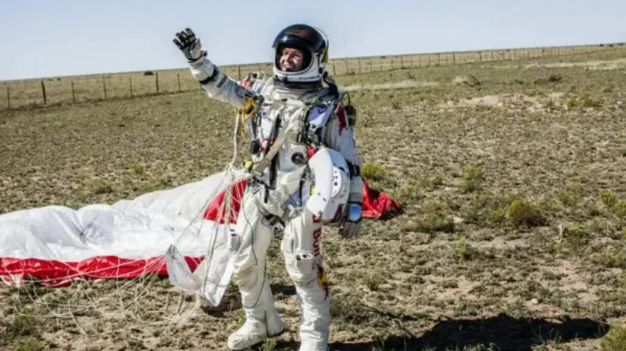 Concluzia autopsiei în cazul lui Felix Baumgartner: Se simțea rău înainte să decoleze cu parașuta