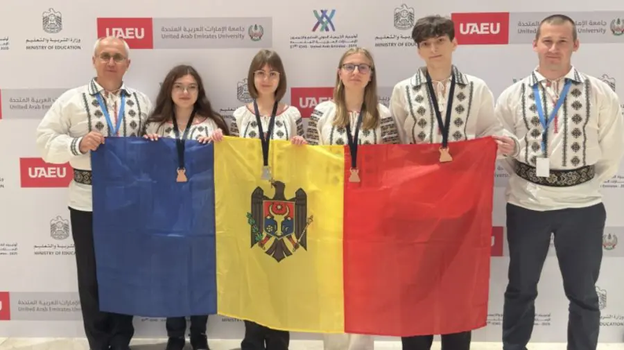 Rezultate excelente la Olimpiada Internațională de Chimie: Elevii moldoveni au câștigat patru medalii
