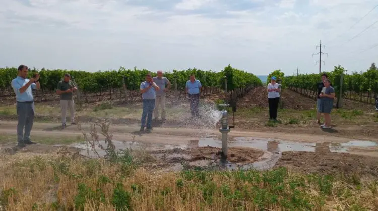 FOTO Agricultorii din Telița vor iriga 60 ha cu un sistem modern. Cât a costat investiția