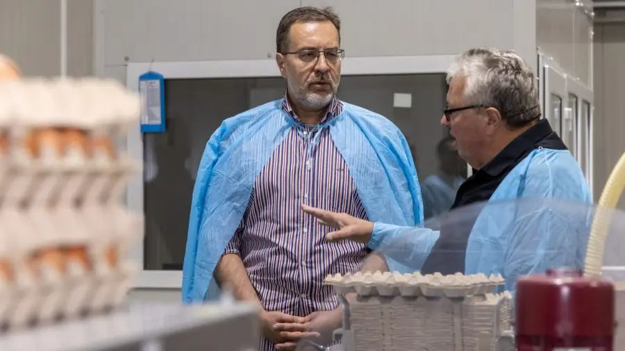 Marian Lupu a vizitat o fabrică avicolă din Edineț. Ce mesaj a transmis antreprenorului și angajaților companiei