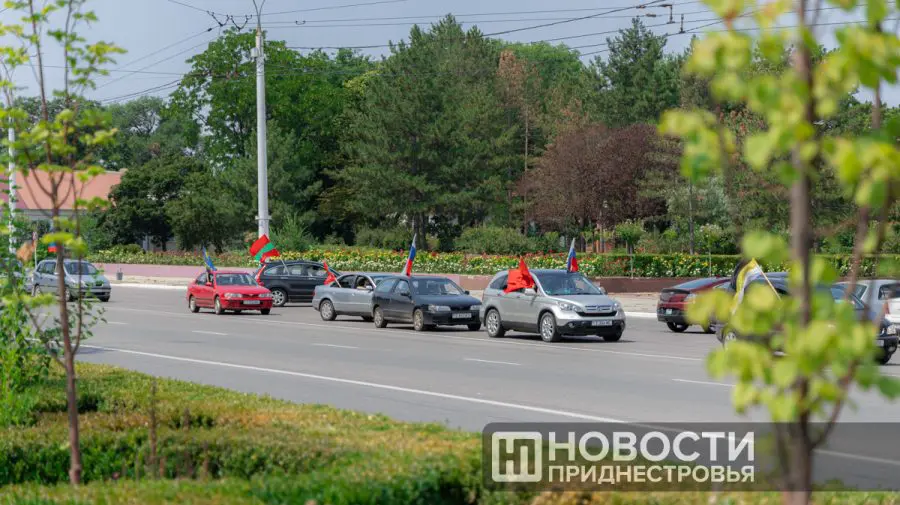 Separatiștii ridică în slăvi bocancul soldatului rus?! Marș automobilistic, dedicat trupelor de pseudo-pacificatori