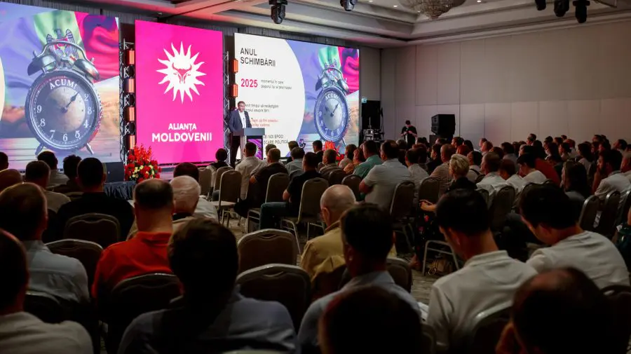 Primul Summit „MOLDOVENII”, la Chișinău. A fost prezentată strategia de ieșire a Moldovei din criză
