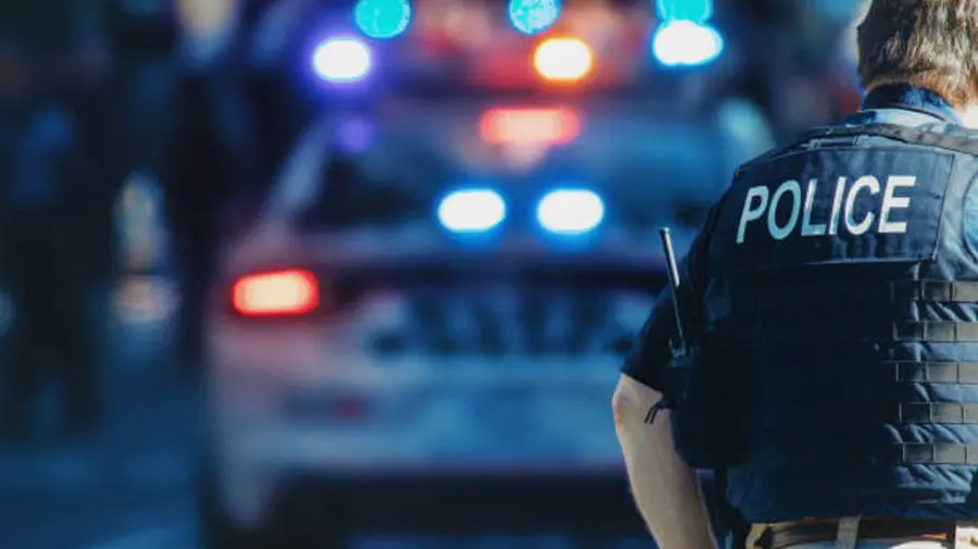 Scene șocante în SUA: Copii blocați într-o mașină la 40 de grade, salvați în ultima clipă