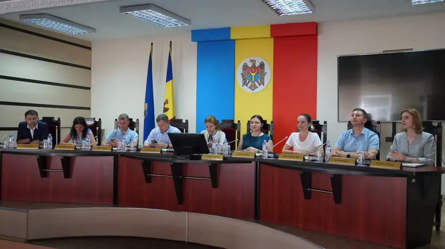14 cereri în cinci zile. Lista celor care vor să candideze la parlamentare