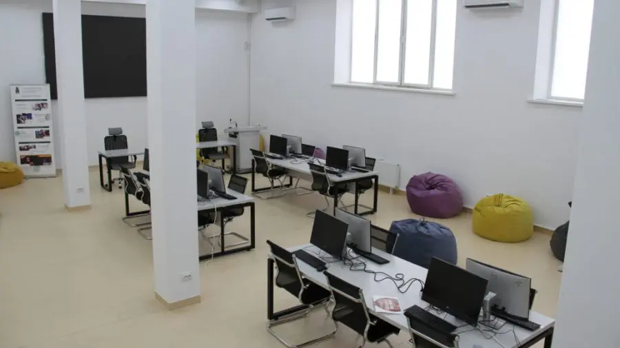 Universitățile din Moldova au încheiat prima etapă de admitere. Cel mai în vârstă candidat la licență are 75 de ani