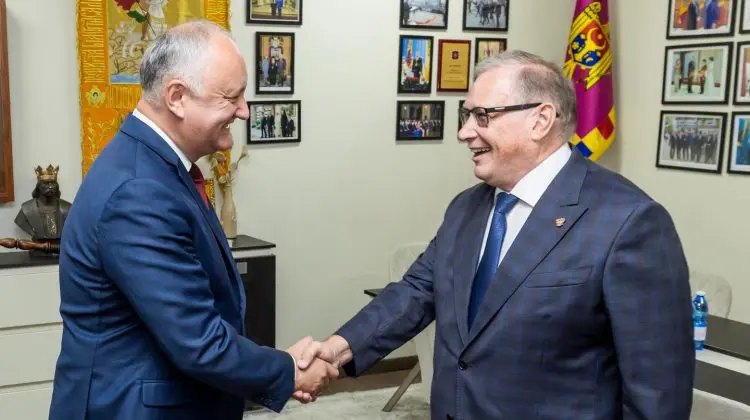 „Prietenia strategică” revine pe agendă: Dodon și ambasadorul Rusiei vor ”relații mai calde”