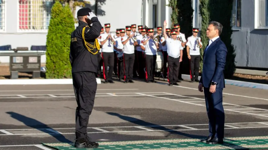 FOTO, VIDEO Dorin Recean și angajații MAI au adus un omagiu eroilor care au luptat pentru independența țării