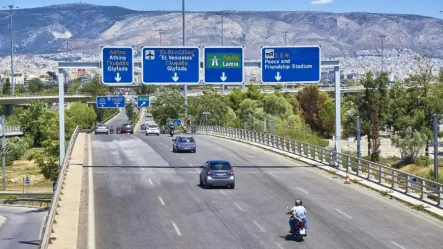 Grecia înăsprește sancțiunile rutiere din septembrie: amenzi de până la 8.000 de euro și retragerea permisului pentru patru ani