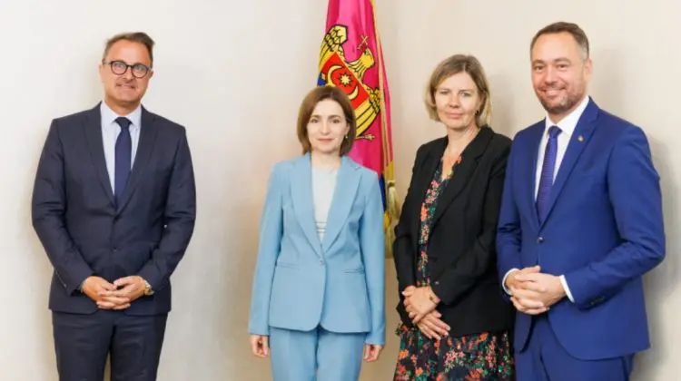 Maia Sandu a discutat cu oficiali europeni despre protejarea alegerilor de interferențe externe