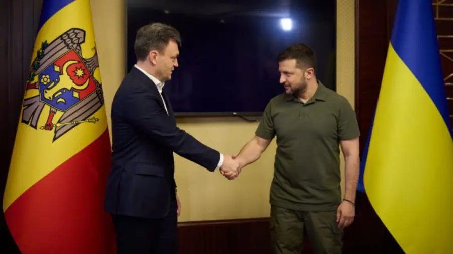 Premierul Dorin Recean, decorat de Volodimir Zelenski cu Ordinul „Cneazului Iaroslav cel Înțelept”