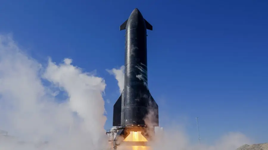 Test reușit pentru mega-racheta lui Elon Musk, după o serie de încercări ratate