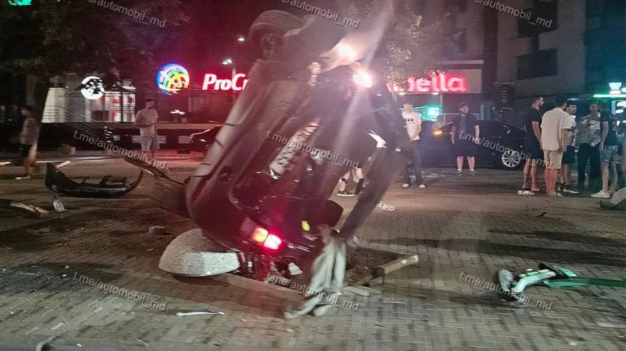Patru persoane au ajuns la spital în urma unui accident produs în Chișinău. Primele informații de la Poliție