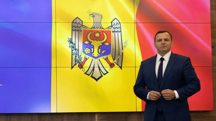 Andrei Năstase s-a lansat în campanie, pe Facebook. Promite regulă în justiție, mai puține ministere și deputați
