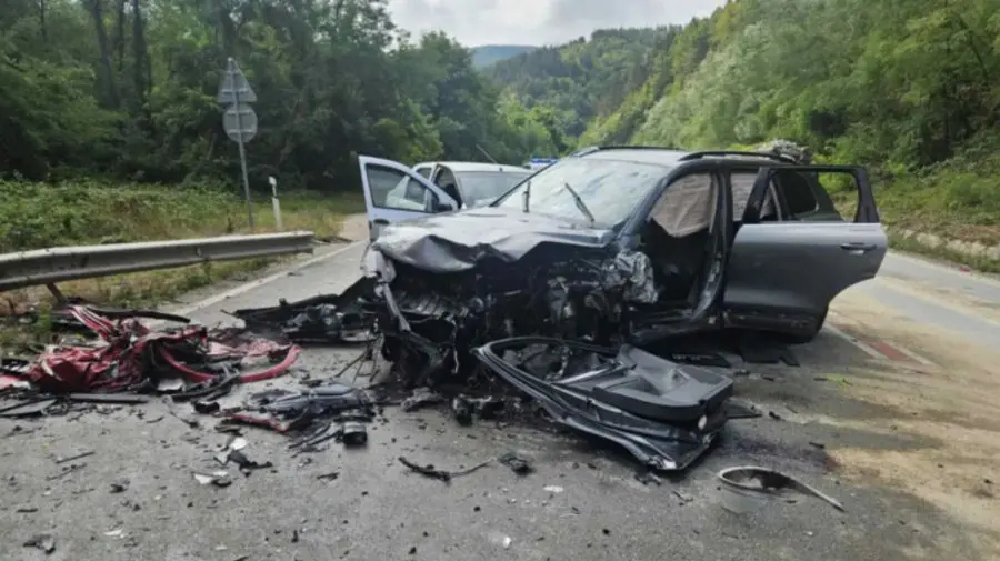 Un român drogat a provocat un grav accident în Bulgaria: Zece persoane rănite