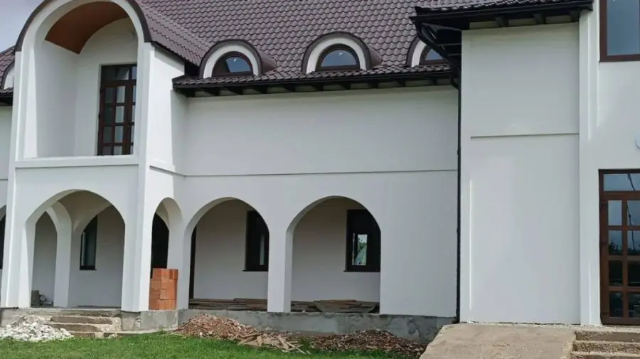Lucrările de la Parohia Ortodoxă Română „Acoperământul Maicii Domnului” din Dondușeni se apropie de final