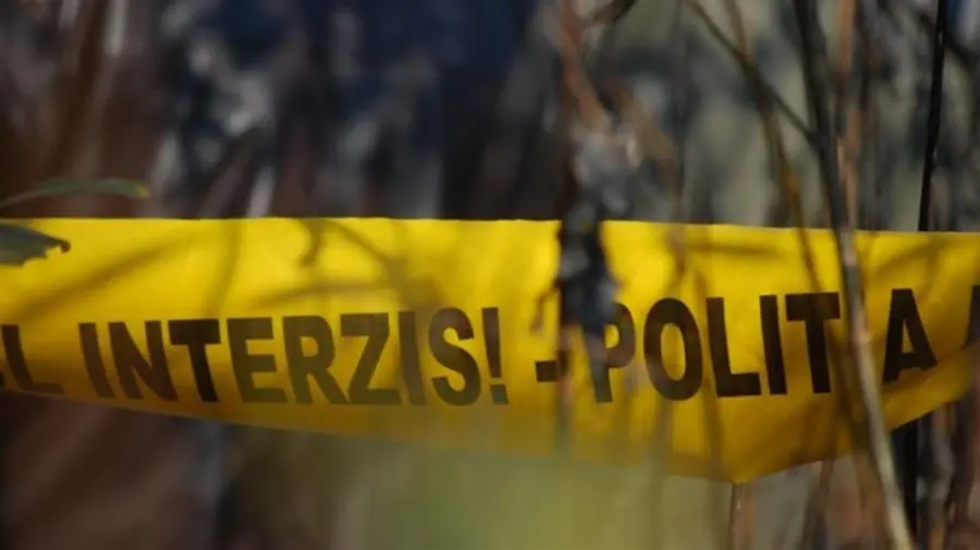 Un copil de 15 ani a fost găsit strangulat în sudul țării