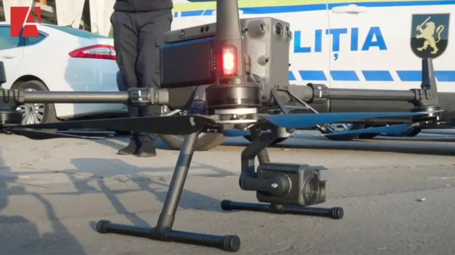 Prinși de dronele poliției: În capitală, patru șoferi au fost amendați la fiecare minut