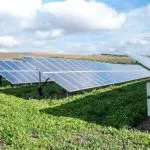 Energia regenerabilă se ieftineşte: ANRE propune tarife fixe mai mici cu până la 13%