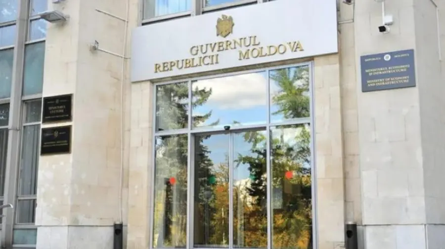 Mai mulți oficiali din Guvern și-au suspendat activitatea pentru campania PAS