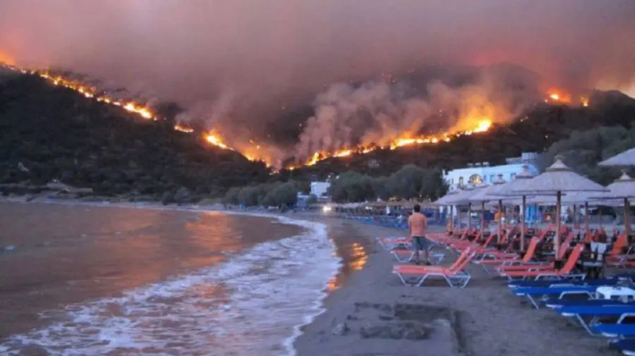 Atenționare pentru moldovenii care merg în Grecia: Risc mare de incendii