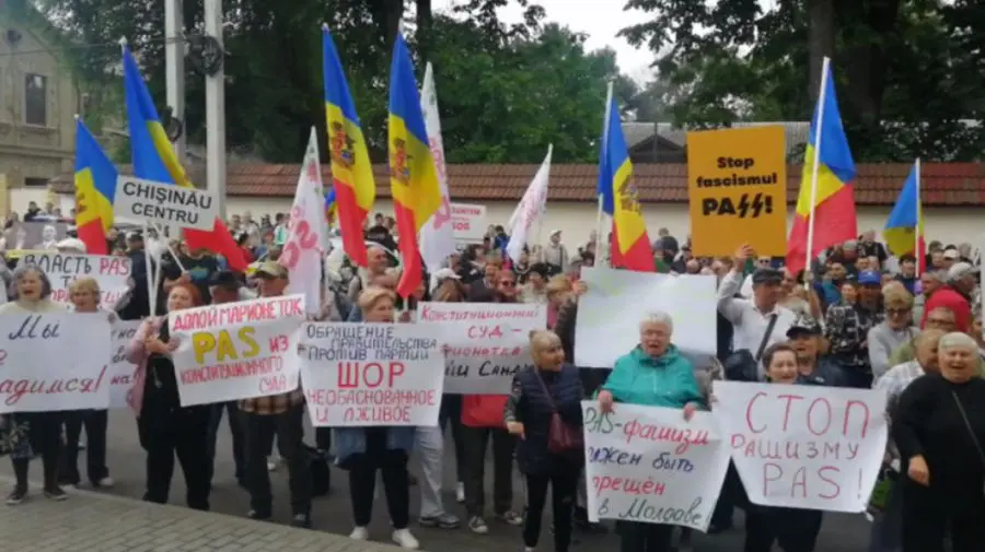 Oamenii sunt obligați și intimidați să protesteze. Poliția are probe împotriva Grupării „ȘOR”