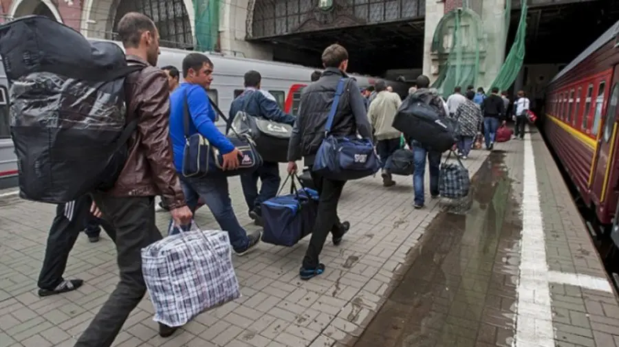 Moldovenii de la Moscova, atenție! Din septembrie va trebui să raportați unde vă aflați