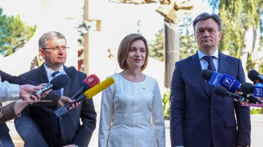 VIDEO Conducerea țării, de Ziua Independenței: Exprimăm recunoștința față de eroii neamului nostru