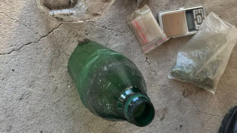 VIDEO Vindea droguri pe teritoriul raionului Ștefan Vodă. Un bărbat, încătușat de oamenii legii