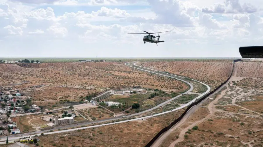Trei morți și un rănit grav după prăbușirea unui elicopter în timpul unei lecții de zbor pe Insula Wight