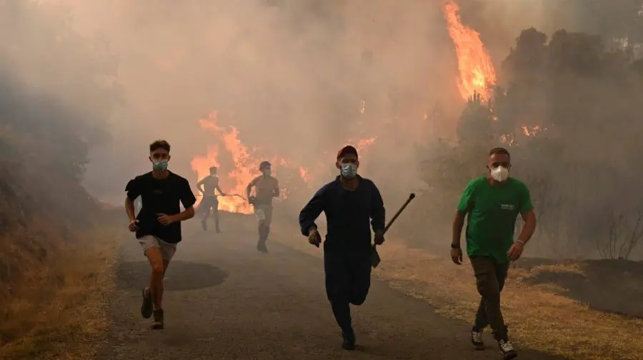 Incendiile de vegetație devastează Europa: Spania cere ajutor internațional după moartea a trei persoane