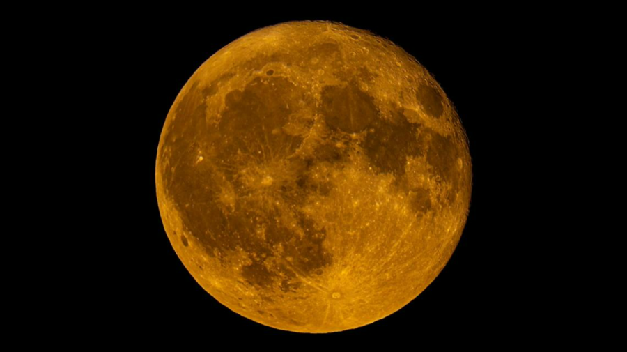 Luna plină din august, numită „Luna Sturionului”, poate fi admirată sâmbătă seara