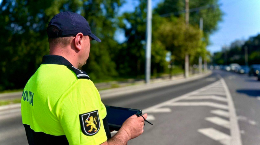 Fără pix și nervi! Polițiștii vor putea completa digital și semna electronic procesele-verbale