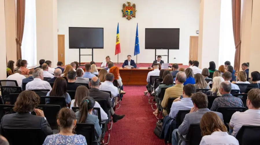 Dorin Recean la Consiliul Economic: „Investiții, debirocratizare și digitalizare, priorități pentru Guvern”