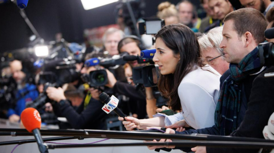 Statele din UE trebuie să aplice de vineri Legea europeană privind libertatea mass-media