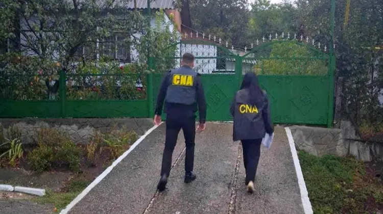 Descinderi la Călărași! Reprezentanți afiliați unei formațiuni politice, bănuiți că ofereau bani alegătorilor