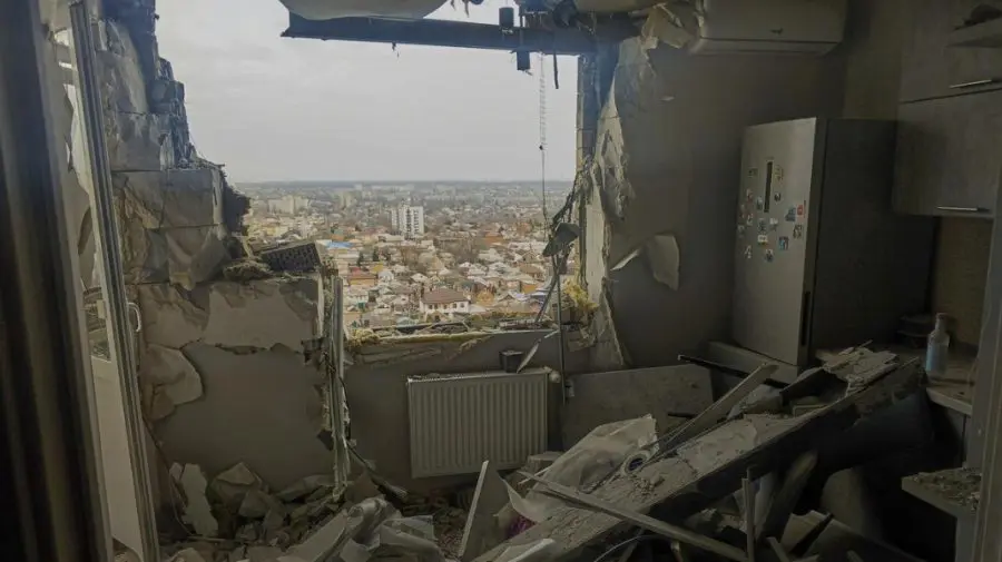VIDEO Ucraina a atacat cu drone orașul Rostov. Apartamente avariate și sute de locatari evacuați