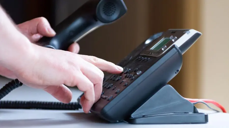 Presa: Call-centru improvizat la un hotel din Iași de pro-ruși. Sunau moldovenii și le sugerau pentru cine să voteze